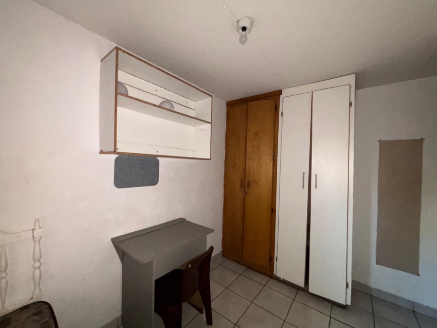 5 Bedroom Property for Sale in Willows Free State